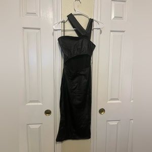 Black dress super fitted
